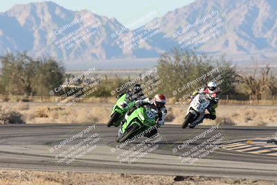 media/Dec-07-2025-CVMA (Sun) [[3e7d2de5dc]]/Race 18-Formula Twins-Formula 40 UL/